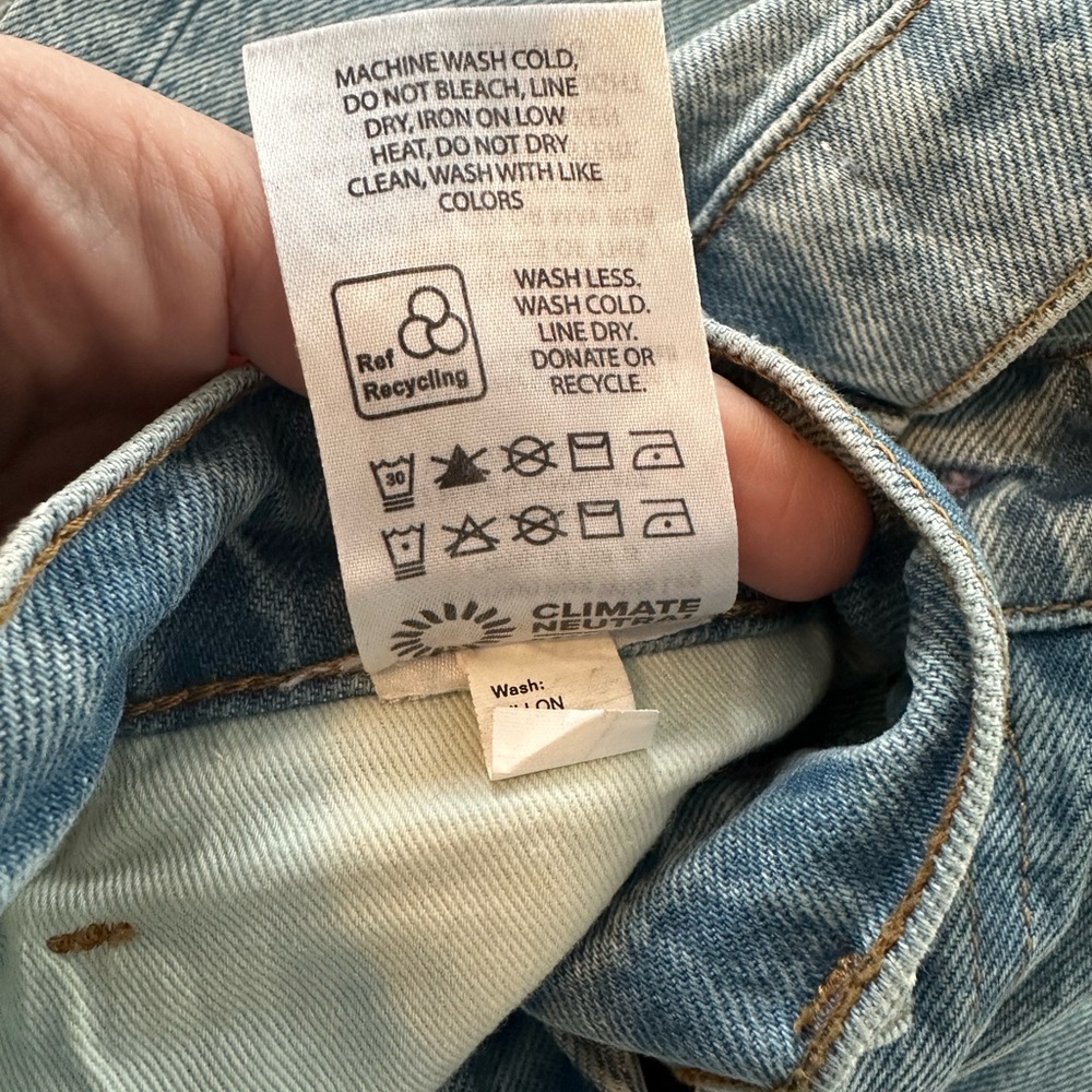 Reformation Wilder High Rise Crop 25 - Picture 5 of 8